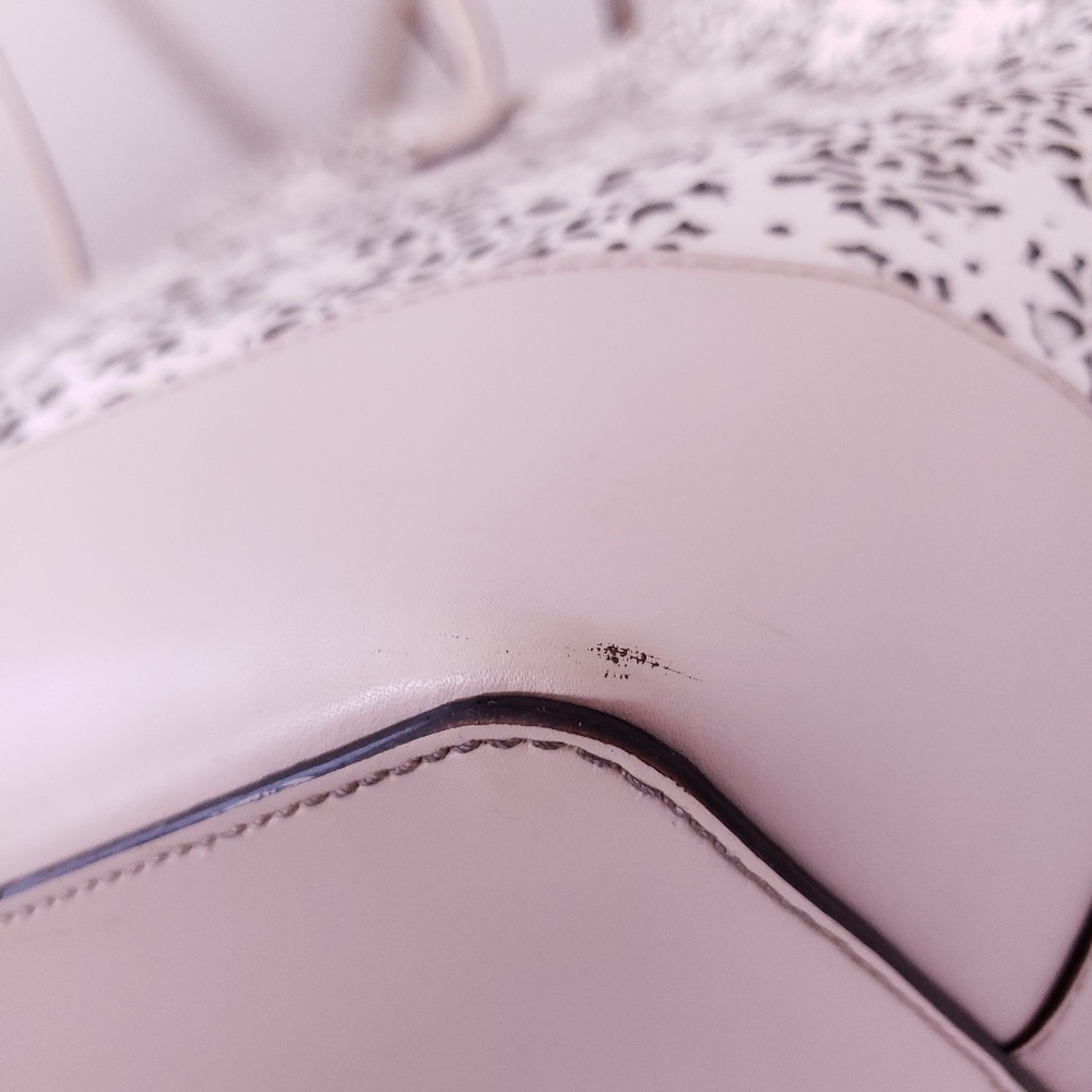 Kate Spade spring flower tote - Picture 5 of 8